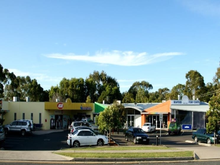 Click to view all images Shop 1/48 Rainbow Beach Road Rainbow Beach QLD 4581 - Image 1