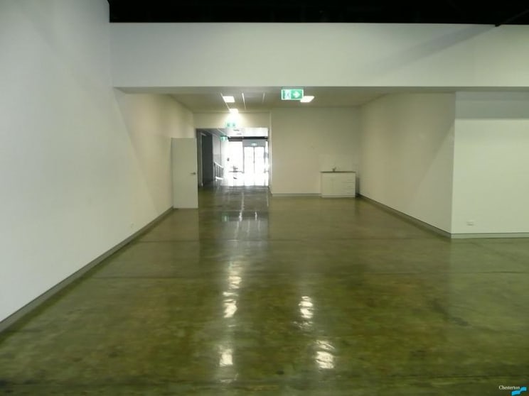 Click to view all images Woolloongabba QLD 4102 - Image 1