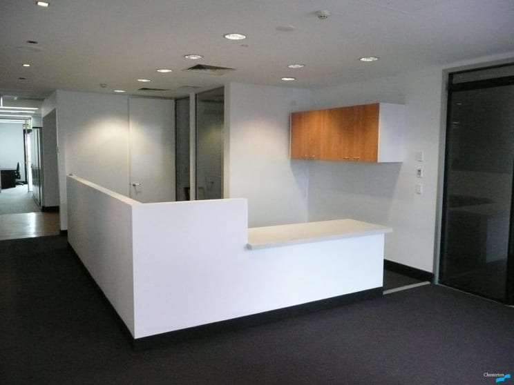 Click to view all images West End QLD 4101 - Image 2