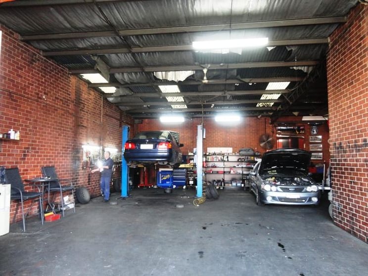 Click to view all images 8 Orthla Avenue Heidelberg West VIC 3081 - Image 3