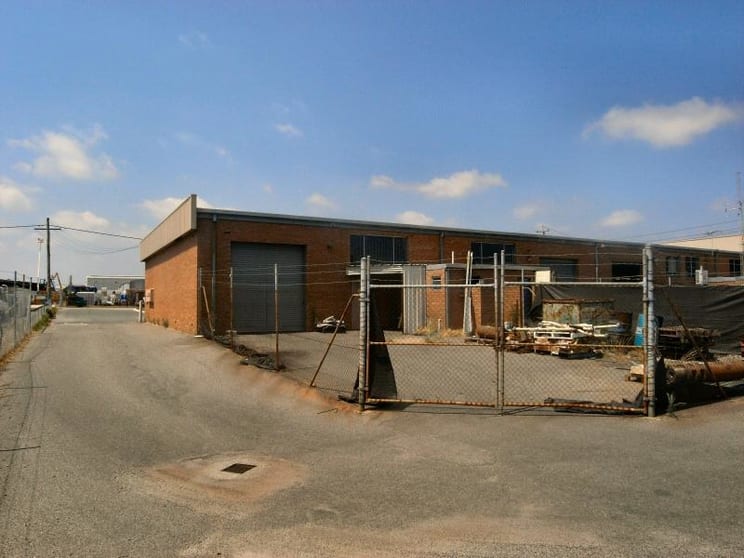 Click to view all images Unit 6//1 Dampier Road Welshpool WA 6106 - Image 3