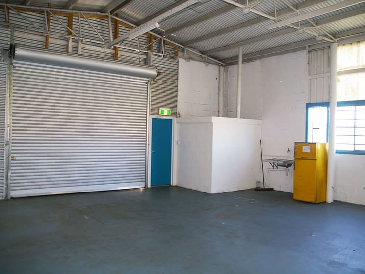 Click to view all images Shed 1/55 Bellevue Street Toowoomba City QLD 4350 - Image 2