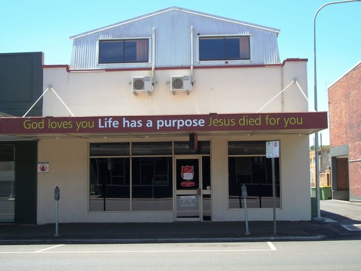 Click to view all images 5 Russell Street Toowoomba City QLD 4350 - Image 1