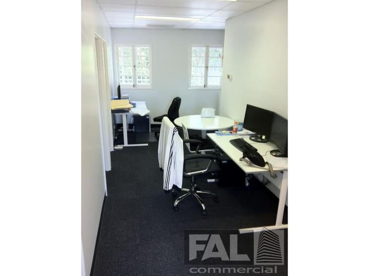 8/35 Woodstock Road Toowong QLD 4066 - Image 2