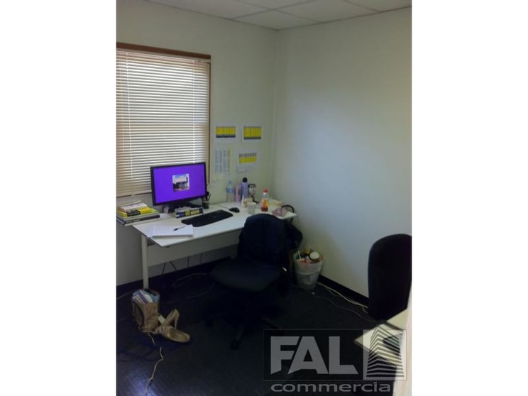 8/35 Woodstock Road Toowong QLD 4066 - Image 3