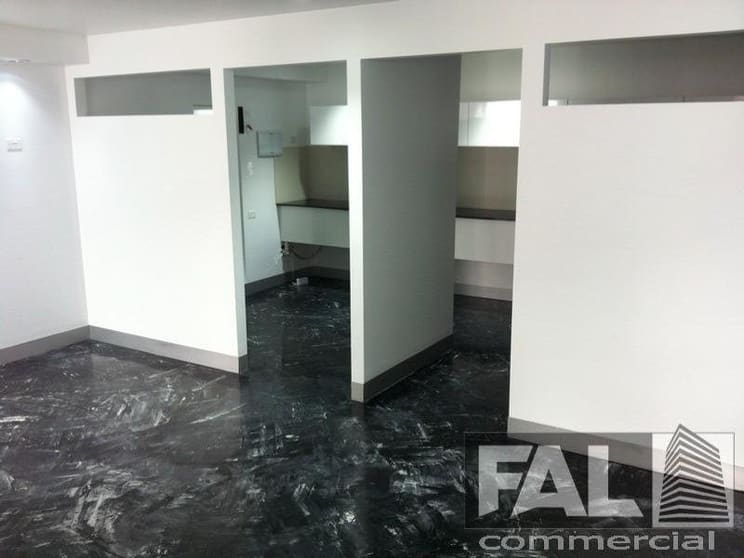 Click to view all images Milton QLD 4064 - Image 2