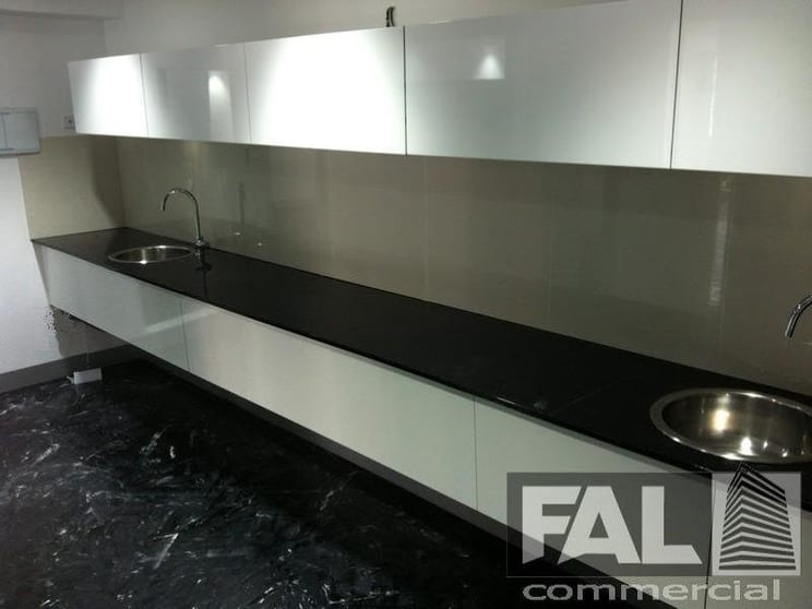 Click to view all images Milton QLD 4064 - Image 3