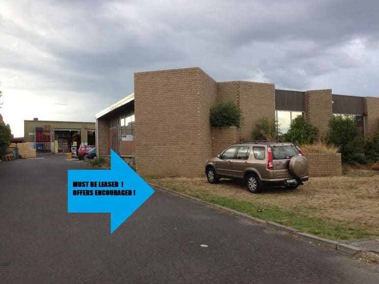Click to view all images Unit 3, 7 Ashburn Place Blackburn VIC 3130 - Image 1