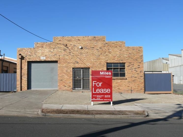 Click to view all images 126 McEwan Road Heidelberg West VIC 3081 - Image 1