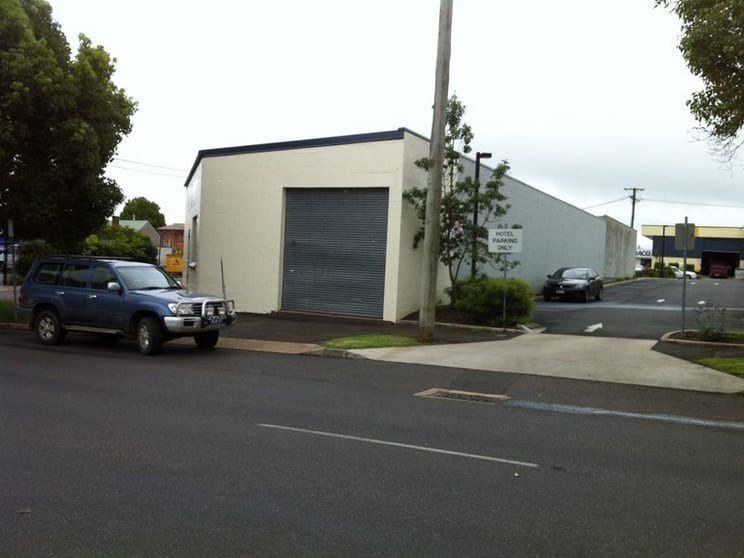 Click to view all images 5/12 Foundry Street Toowoomba City QLD 4350 - Image 2