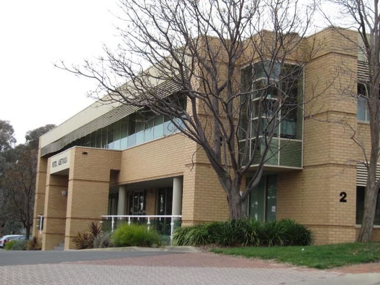 Click to view all images Unit 2/2 Phipps Close Deakin ACT 2600 - Image 1