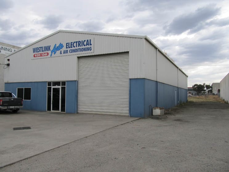 Click to view all images 546 Somerville Road Sunshine VIC 3020 - Image 2