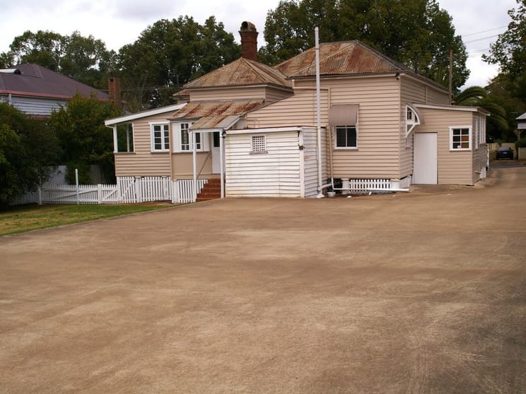 Click to view all images 29 Hill Street Toowoomba City QLD 4350 - Image 3