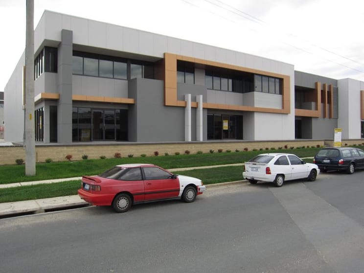 Click to view all images Unit 3/81 Hoskins Street Mitchell ACT 2911 - Image 1