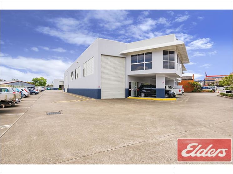 Click to view all images Coorparoo QLD 4151 - Image 2