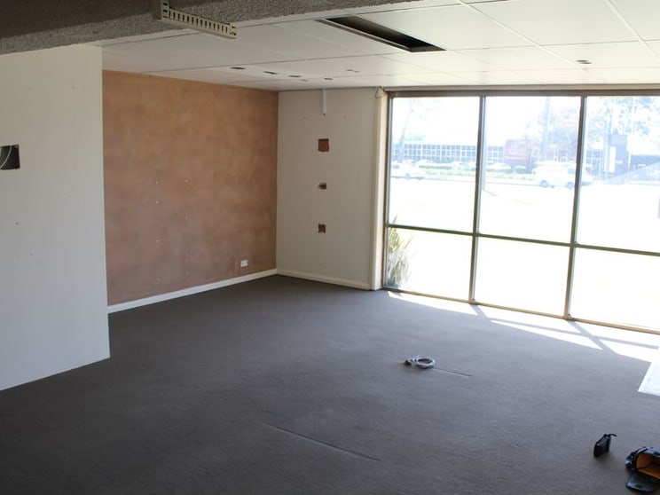 Click to view all images Moorebank NSW 2170 - Image 2