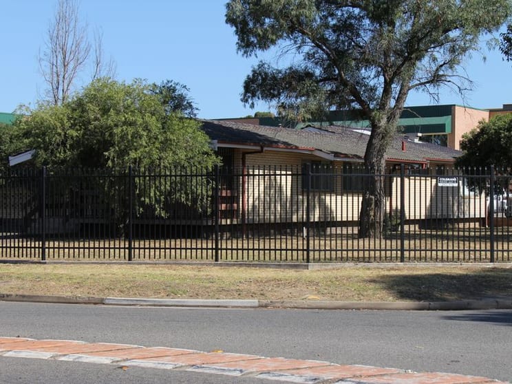 Click to view all images 20 Airds Road Minto NSW 2566 - Image 2