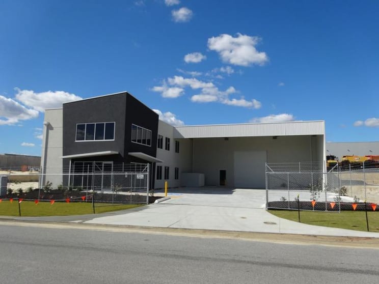 Click to view all images 4 Darlot Road Landsdale WA 6065 - Image 3