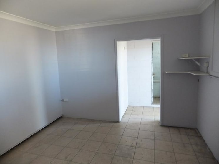 Click to view all images 12-14 Tattersall Road Blacktown NSW 2148 - Image 2