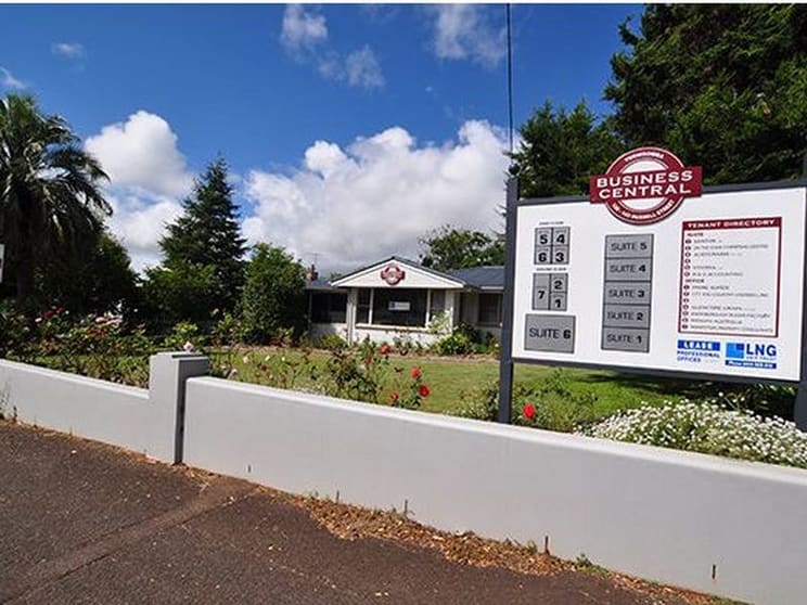 Click to view all images 6/136-140 Russell Street Toowoomba City QLD 4350 - Image 2