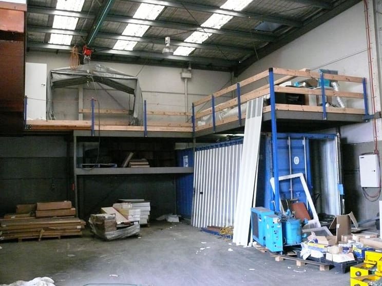 Click to view all images Rear/10 Percy Street Heidelberg West VIC 3081 - Image 2