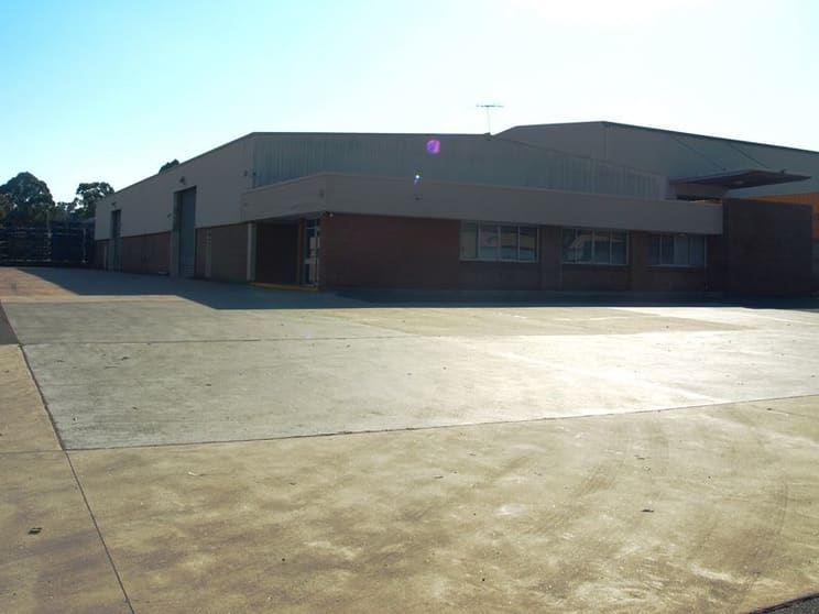 Click to view all images 6 Dupas Street Smithfield NSW 2164 - Image 1