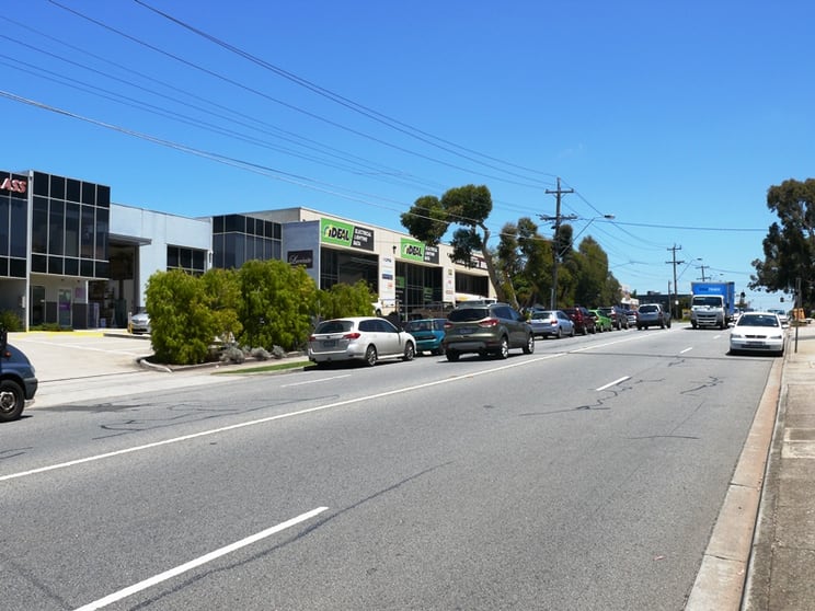 Click to view all images 338 Darebin Road Fairfield VIC 3078 - Image 3