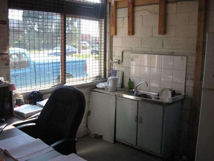 Click to view all images Unit 4/7 Dingley Avenue Dandenong VIC 3175 - Image 2