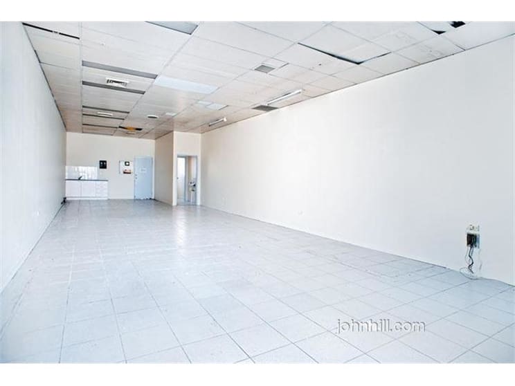 Click to view all images 5/90 Waldron Road Chester Hill NSW 2162 - Image 3