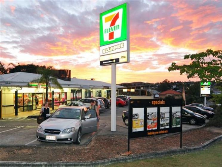 Click to view all images 104 Day Road Grange QLD 4051 - Image 1