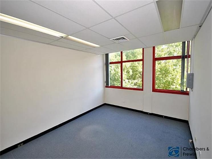 Click to view all images Hornsby NSW 2077 - Image 3
