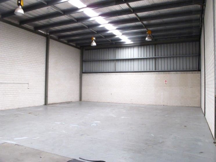 Click to view all images 3/5 Hudson Avenue Castle Hill NSW 2154 - Image 2