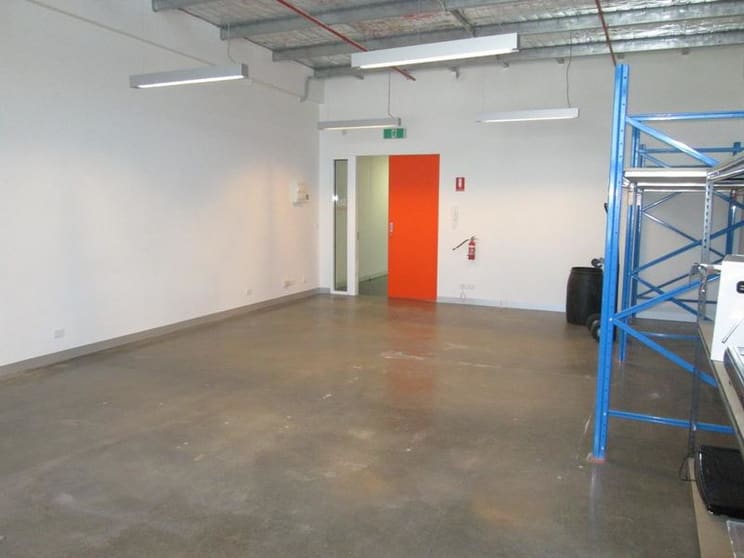Click to view all images 320/87 Gladstone Street South Melbourne VIC 3205 - Image 1