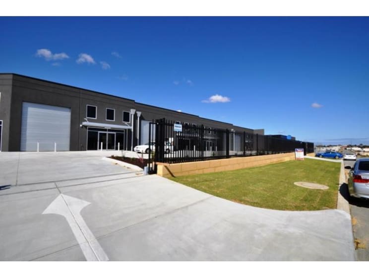 Click to view all images 1/82 Christable Way Landsdale WA 6065 - Image 1