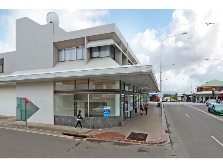 Click to view all images 1&2/27a Kinghorne Street Nowra NSW 2541 - Image 2