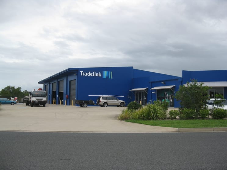Click to view all images 67 Link Crescent Coolum Beach QLD 4573 - Image 1