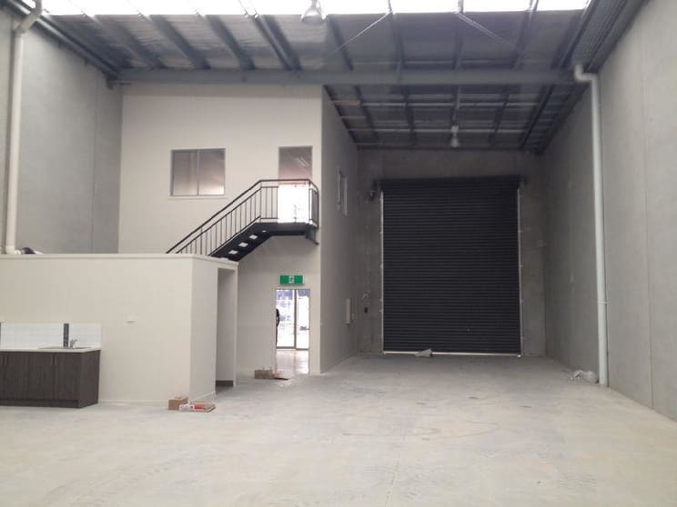 Click to view all images 237 Princes Highway Hallam VIC 3803 - Image 2