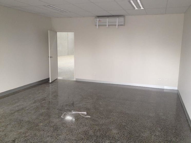 Click to view all images 237 Princes Highway Hallam VIC 3803 - Image 3