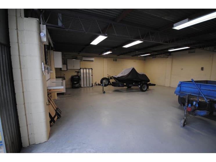 Click to view all images Unit 3, 49 Norfolk Road Marion SA 5043 - Image 3