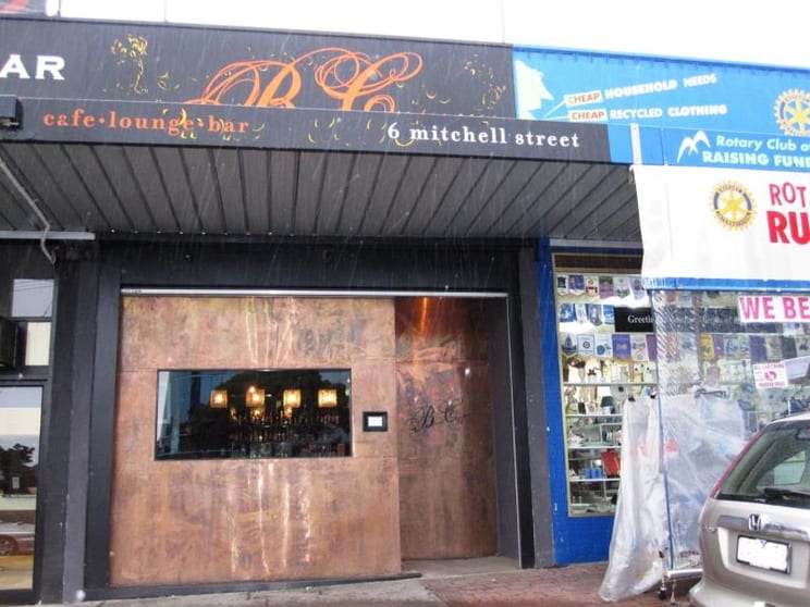 Click to view all images 6 Mitchell Street Doncaster East VIC 3109 - Image 1