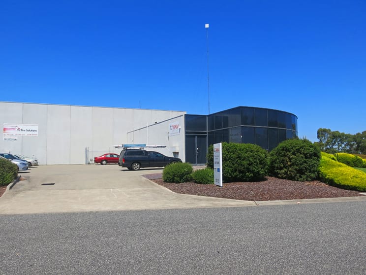 Click to view all images 3/11-13 Lakewood Blvd Braeside VIC 3195 - Image 2