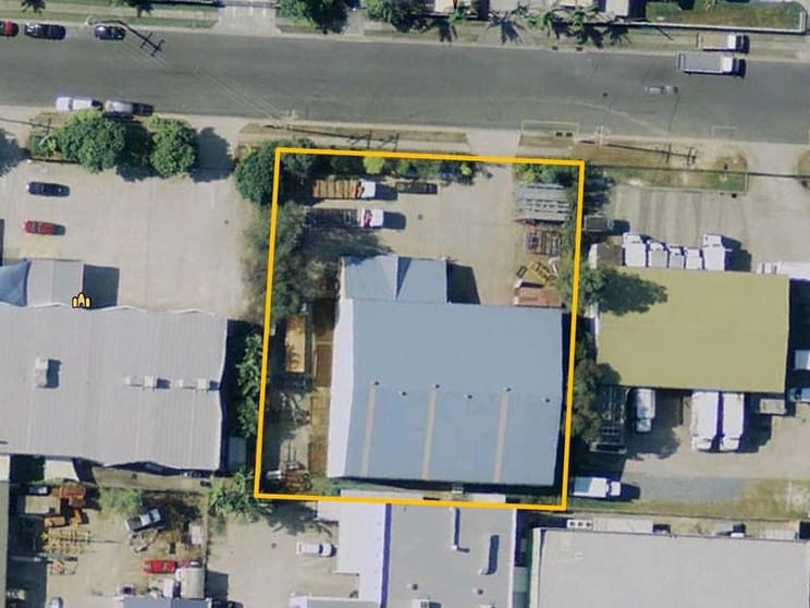 7 Queensbury Ave Currumbin Waters QLD 4223 - Image 1