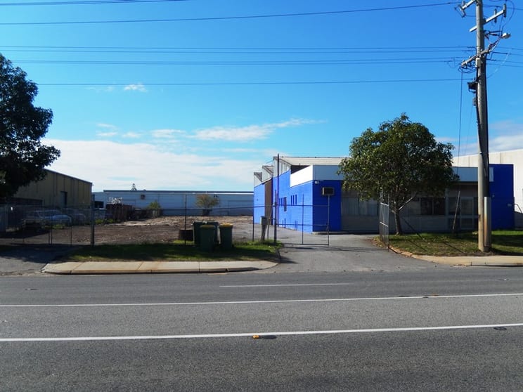 Click to view all images 167 Abernethy Road Belmont WA 6104 - Image 1