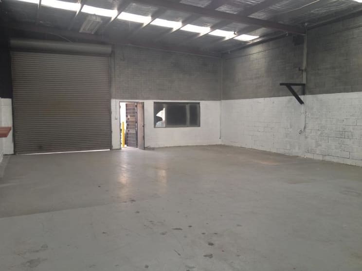 Click to view all images 17 Regent Crescent Moorebank NSW 2170 - Image 3