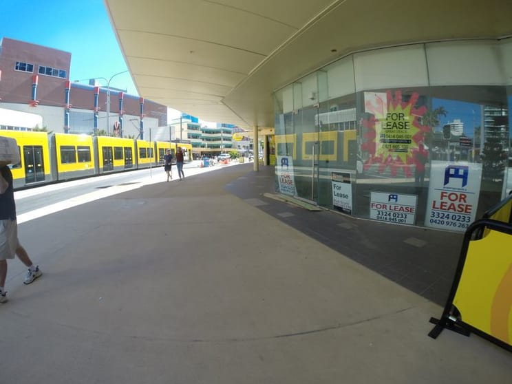 Click to view all images K/3033 Surfers Paradise Bvd Surfers Paradise QLD 4217 - Image 2