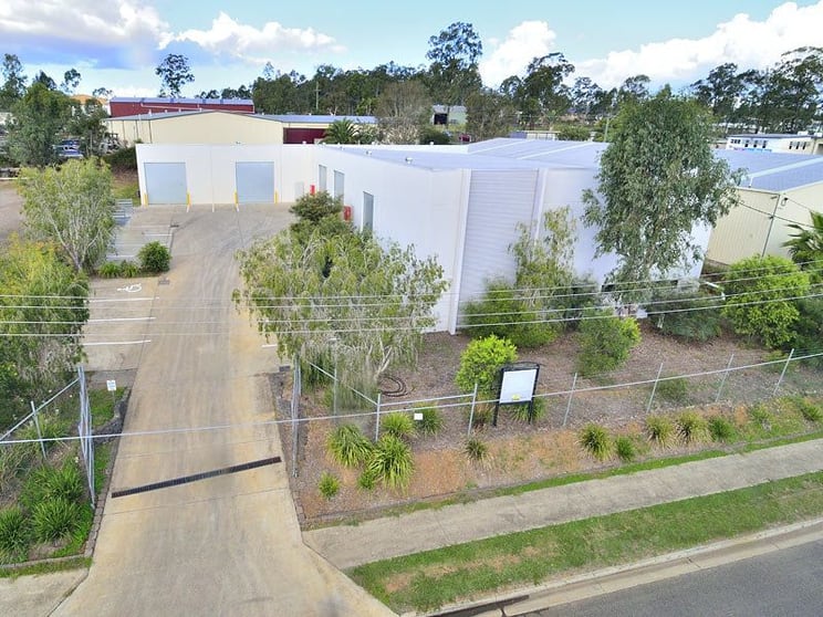 Click to view all images 43-45 Belar St Yamanto QLD 4305 - Image 2