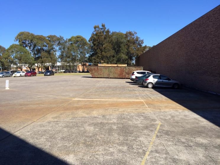 Click to view all images 3 Welder Rd Seven Hills NSW 2147 - Image 2