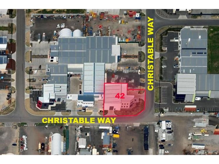 Click to view all images 42 Christable Way Landsdale WA 6065 - Image 3