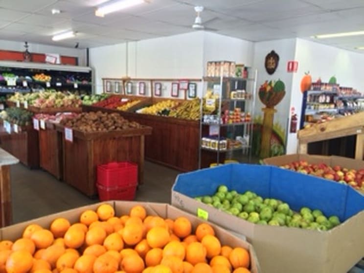 Click to view all images 6 & 7 Yalumba Street Kingston ACT 2604 - Image 3