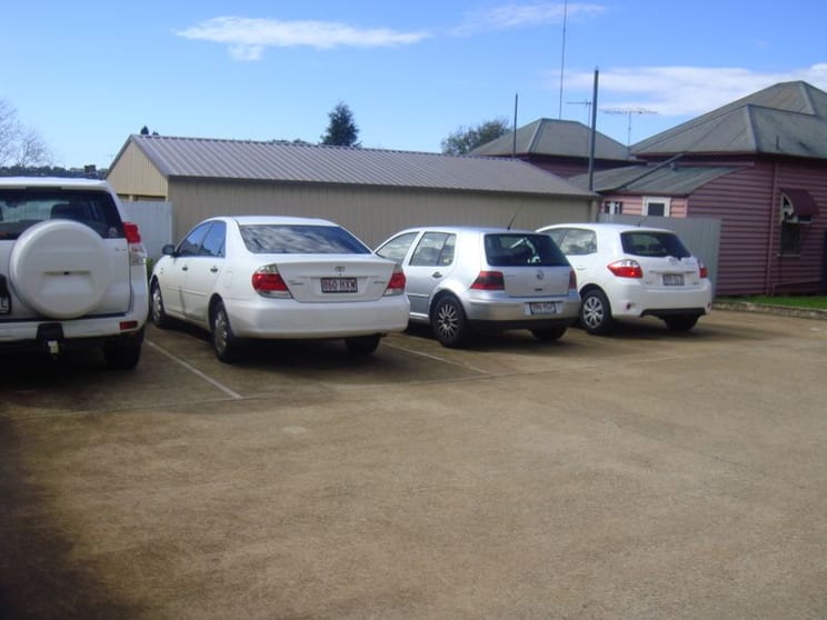 Click to view all images 327 Margaret Street Toowoomba City QLD 4350 - Image 2